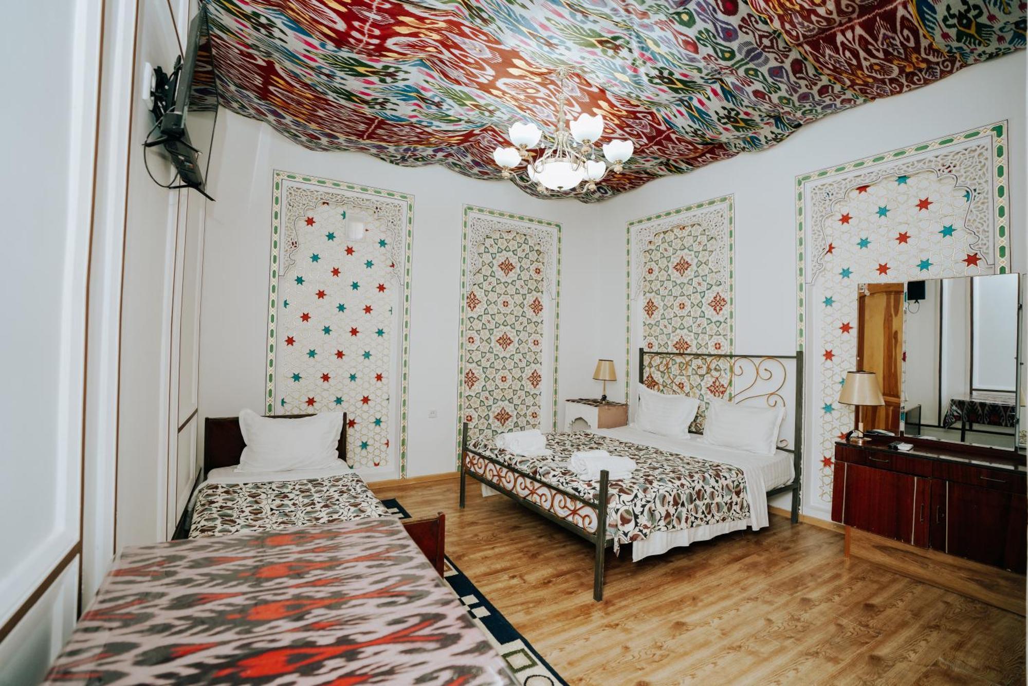 B-House Boutique With Terrace Hotel Bukhara Bagian luar foto